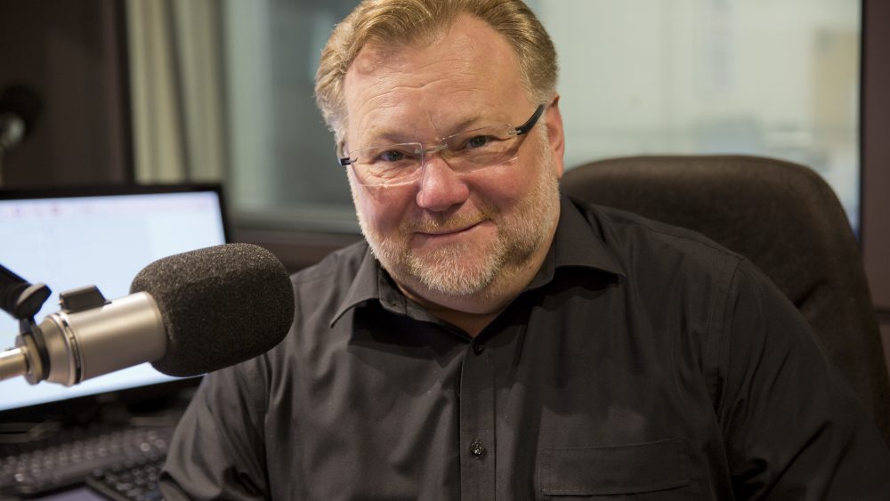 Journalist and former politician is bringing radio show Open House back on air.